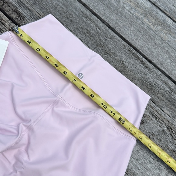 Lululemon Align High-Rise‎ Short 4" Pink Organza size 8 NWT - Picture 4 of 8